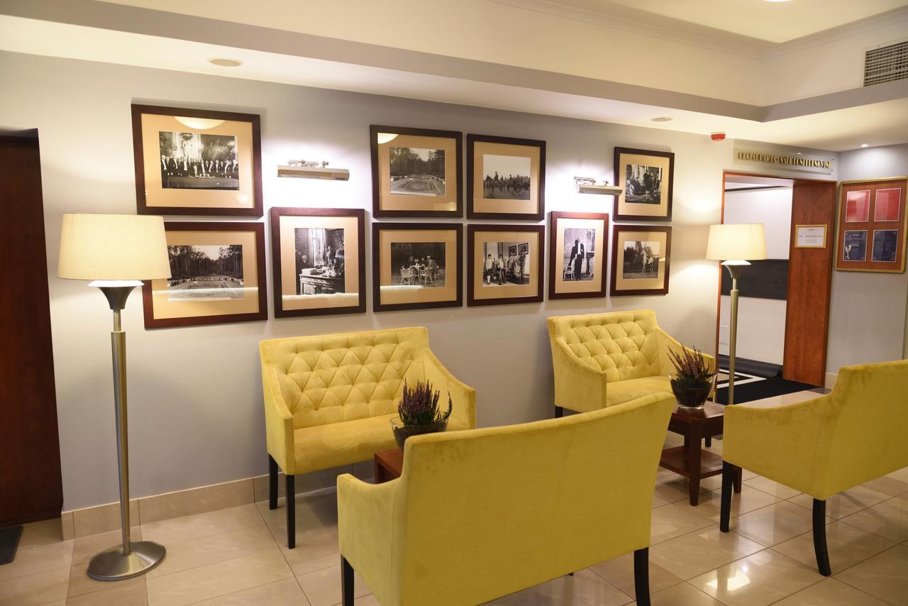 Hotel Moscicki Спала Екстер'єр фото